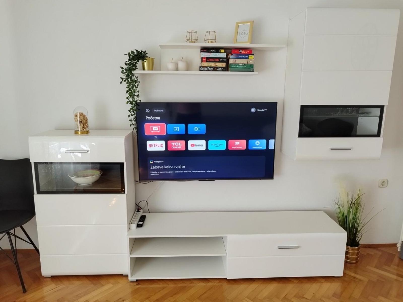 Antemma Apartment Pula Exteriör bild