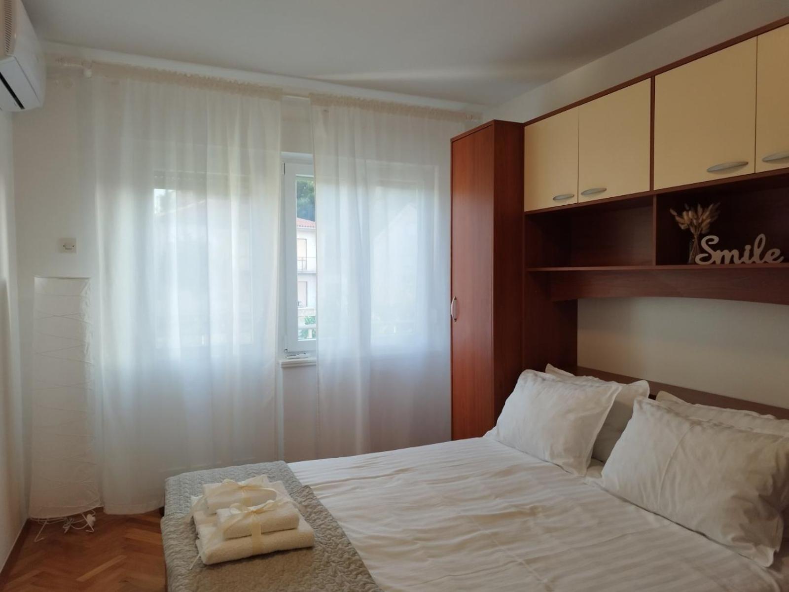 Antemma Apartment Pula Exteriör bild